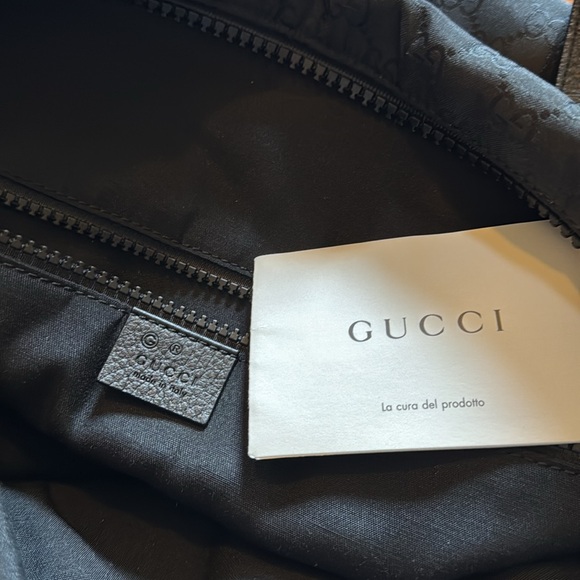 Gucci Men's Black Designer Duffle Bag 22.5x15x10 - Picture 10 of 15